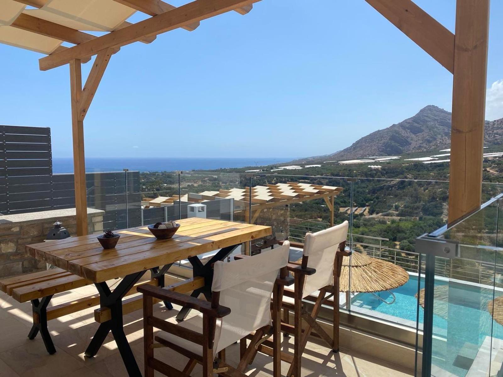 Mediterranean View Villa Makrýgialos 外观 照片