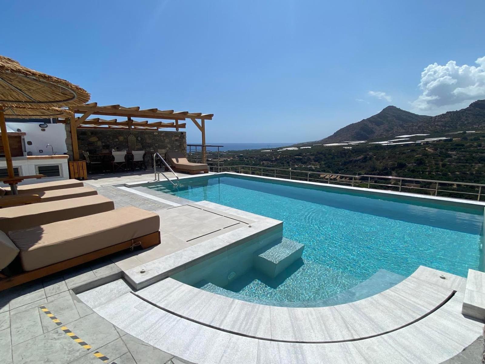 Mediterranean View Villa Makrýgialos 外观 照片