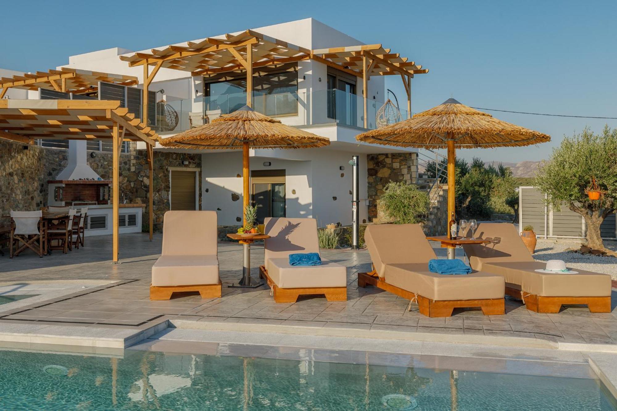 Mediterranean View Villa Makrýgialos 外观 照片
