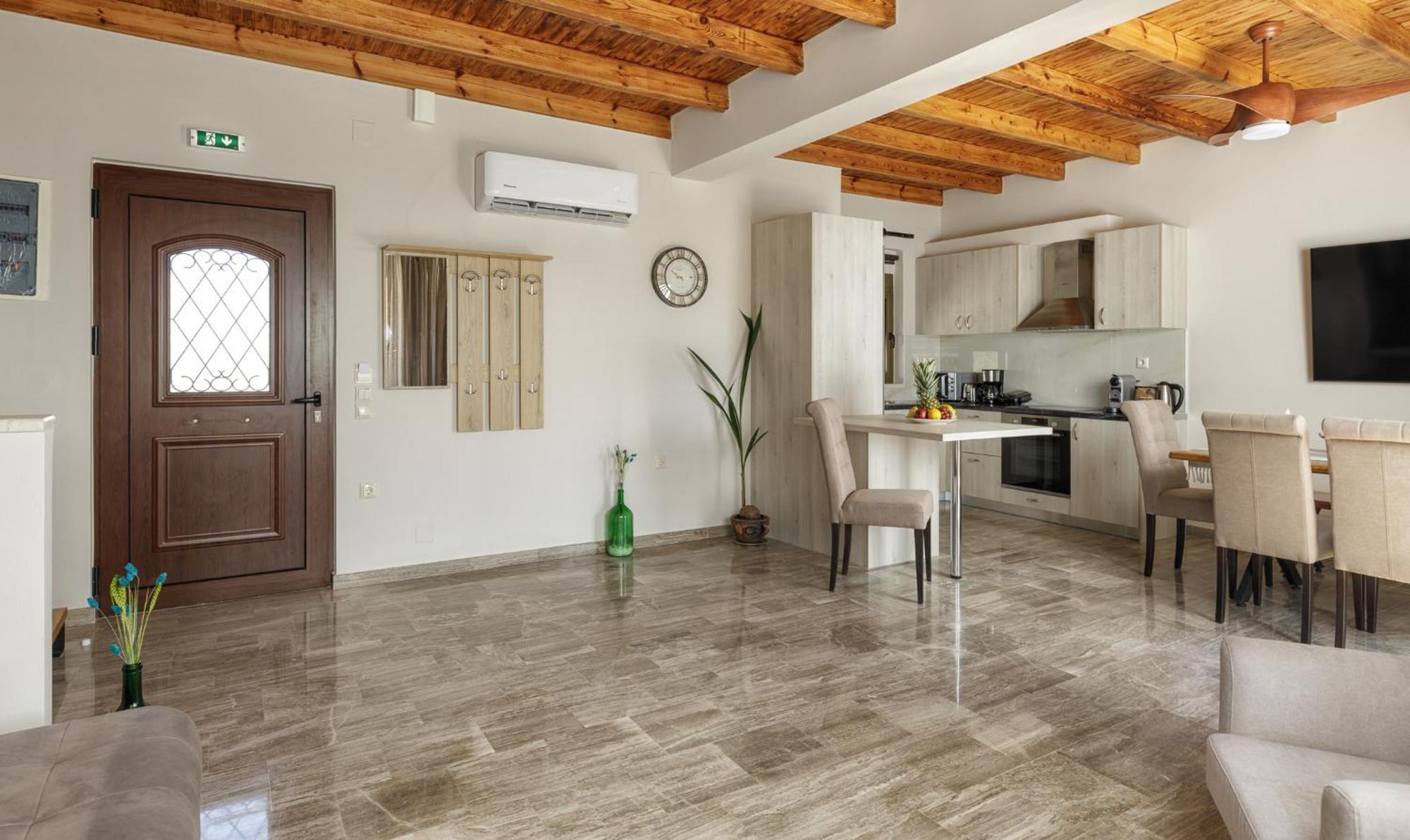Mediterranean View Villa Makrýgialos 外观 照片