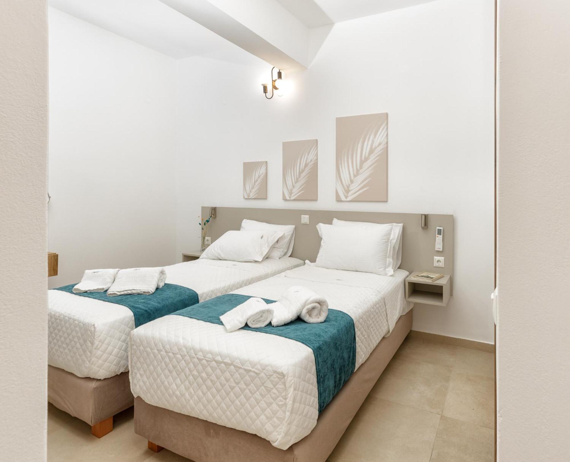 Mediterranean View Villa Makrýgialos 外观 照片